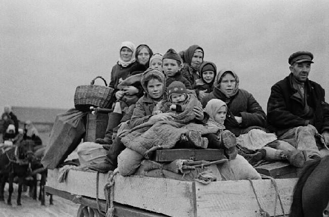 Sõjapõgenikud koorma otsas 1944