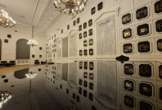 Maapäeva saal