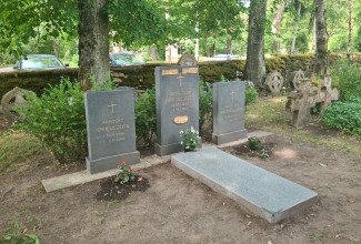 Uluotsa haud Kirblas